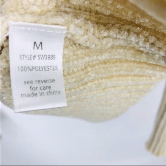 4/$45 ACTIVE USA Off White Cream Long Sleeve Crew Neck Cropped Sweater size Med - Picture 5 of 6